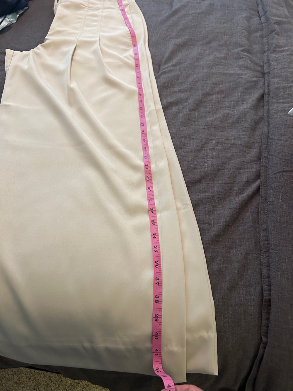 Banana Republic Cream High-Rise Pleated Wide-Leg Pants - Picture 8 of 9